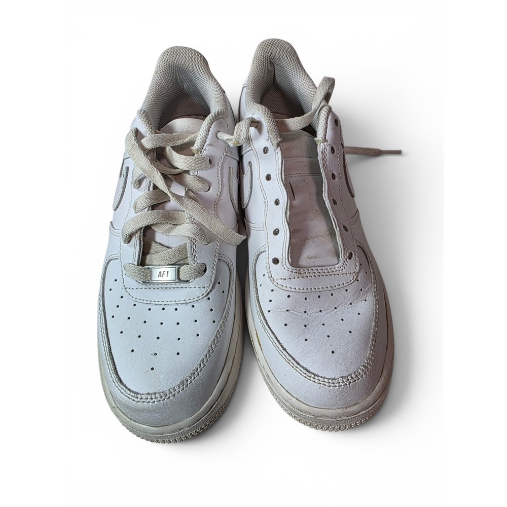 Nike Air Force 1 Low Top White Sneakers Youth Grade size 6.5Y/ Womens Size 8 - Picture 2 of 6